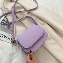 Load image into Gallery viewer, Standing Out Saddle Crossbody Bag