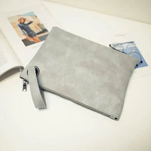 Load image into Gallery viewer, Women's solid PU leather clutch bag with envelope design - MLLIROSE