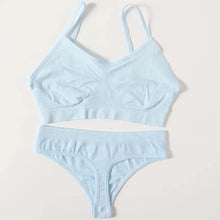 Load image into Gallery viewer, Women’s Seamless Bra & Thong Set - Mellirose