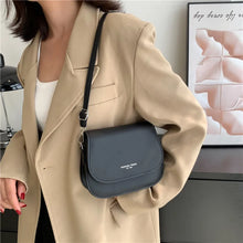 Load image into Gallery viewer, Standing Out Saddle Crossbody Bag with sleek and stylish design - MELLIROSE