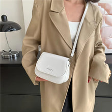 Load image into Gallery viewer, Standing Out Saddle Crossbody Bag with sleek and stylish design - MELLIROSE
