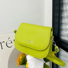 Load image into Gallery viewer, Standing Out Saddle Crossbody Bag