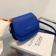 Load image into Gallery viewer, Standing Out Saddle Crossbody Bag