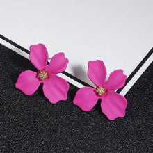 Load image into Gallery viewer, Fresh & Sweet Flower Studs - MELLIROSE