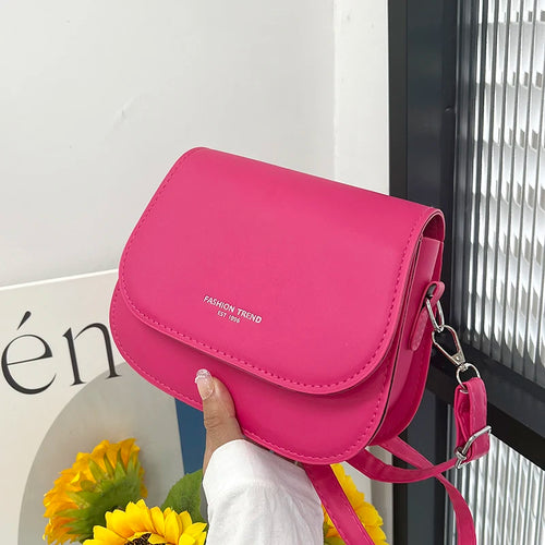 Standing Out Saddle Crossbody Bag with sleek and stylish design - MELLIROSE