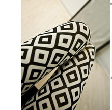 Load image into Gallery viewer, Designed &amp; Black Basic Leggings - MELLIROSE
